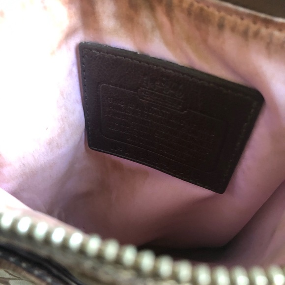 Coach - Picture 3 of 3